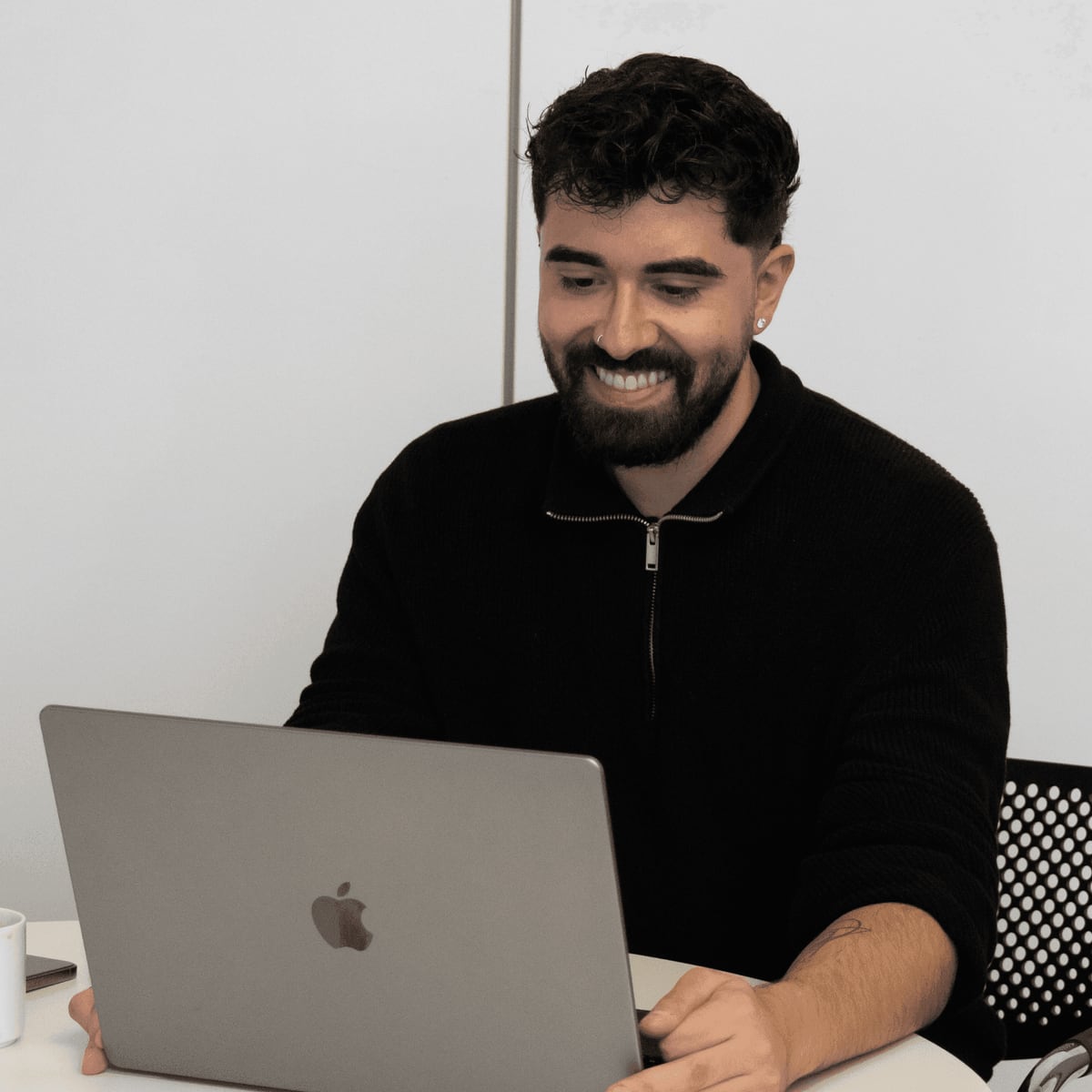 Foto einer realen Person als Vorlage für einen individuellen AI-Avatar